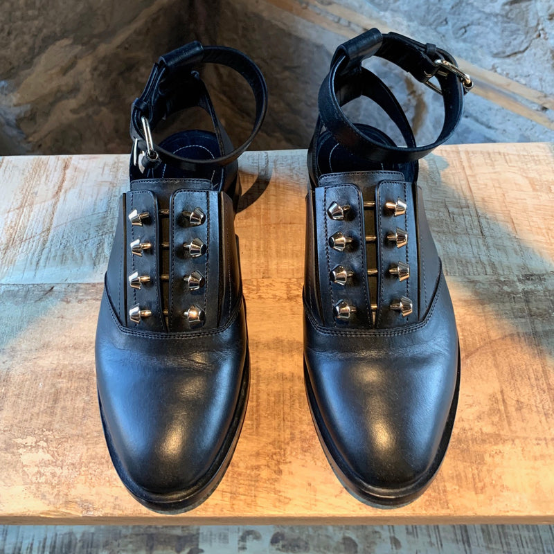 Chaussures richelieus à lanières découpées en cuir noir Balenciaga