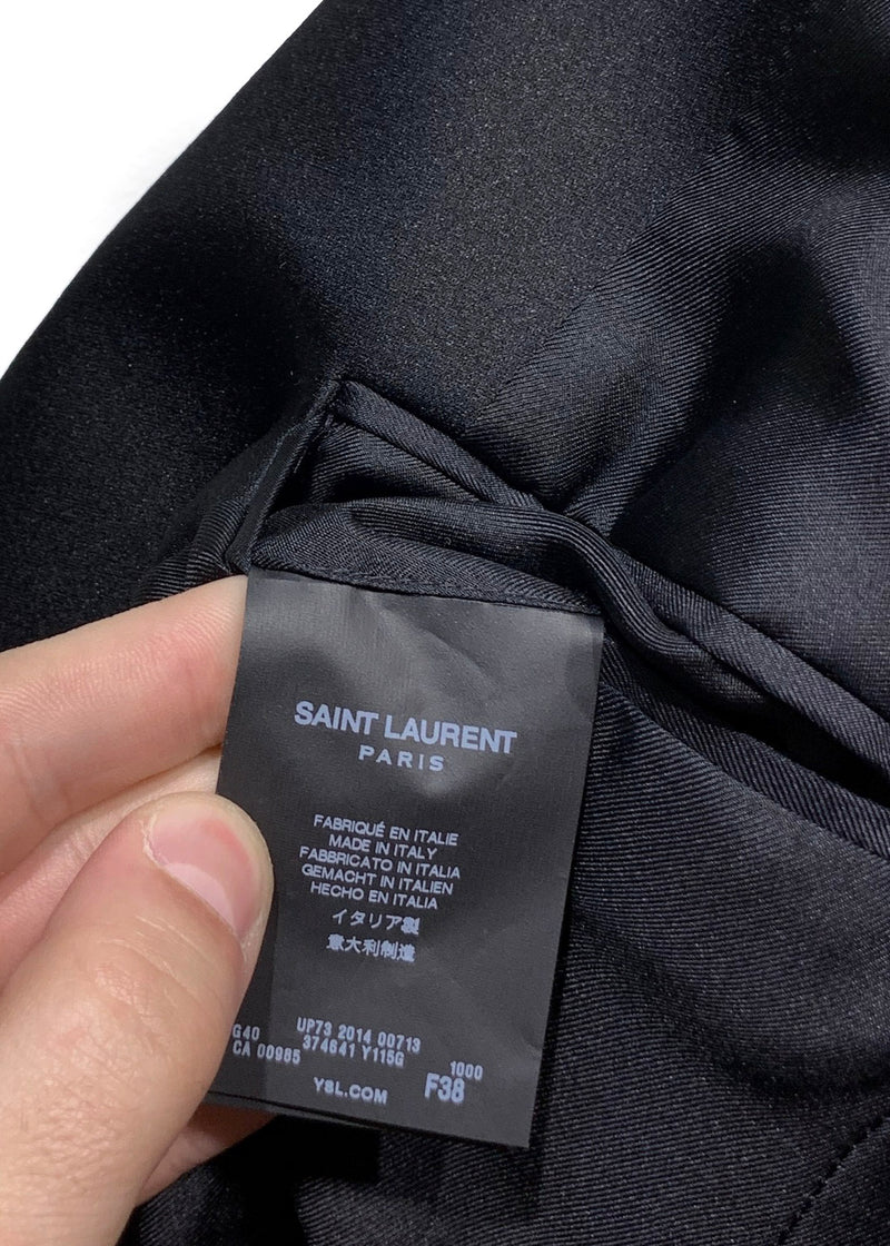 Blazer smoking à revers en velours noir Saint Laurent