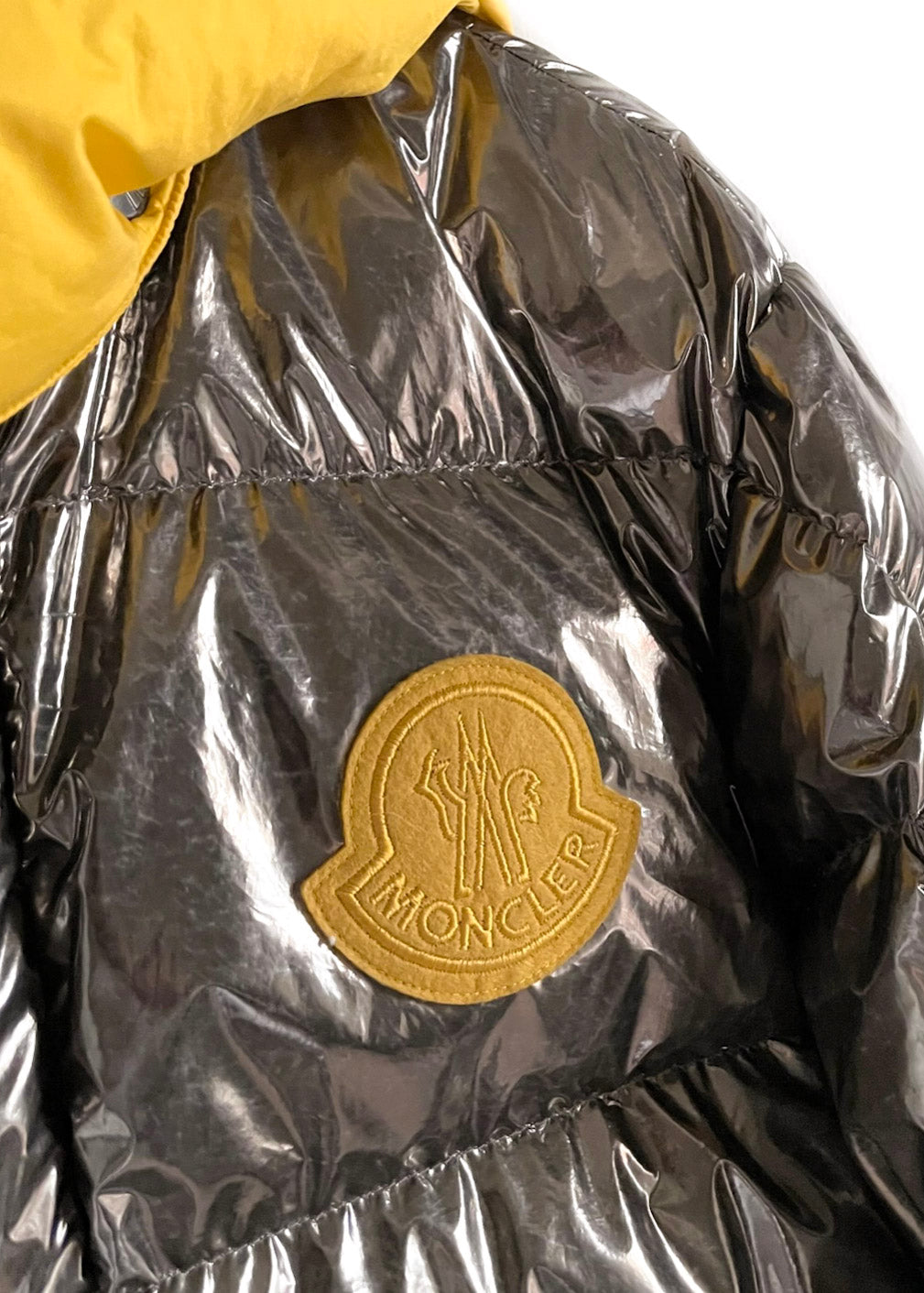 Manteau en duvet réversible Moncler Genius 1952 Prele jaune métallisé