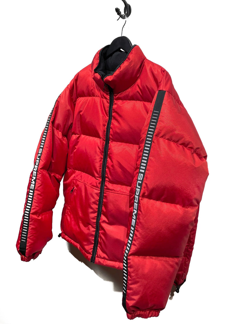 Manteau doudoune à logo réfléchissant rouge Suprême