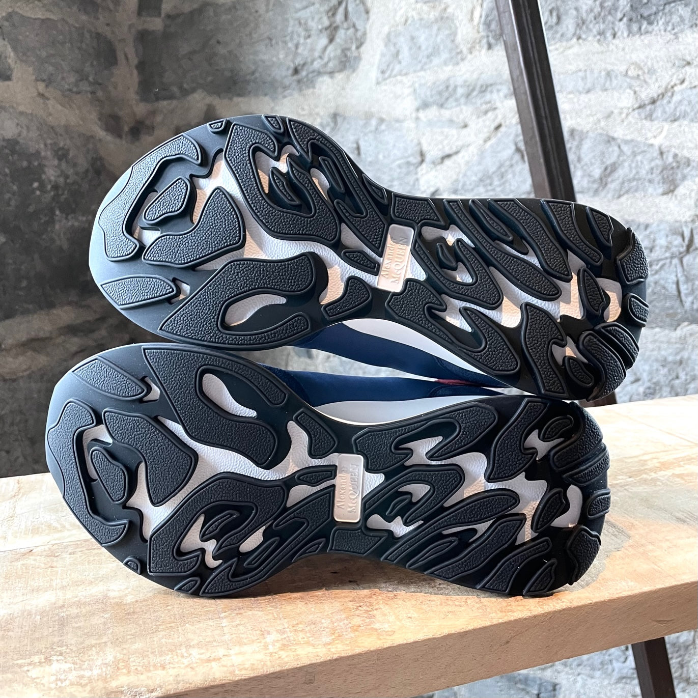 Alexander McQueen Silver Snakeskin Sneakers in Metallic