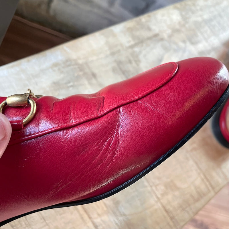 Chaussures pantoufles  Gucci Princetown Horsebit en cuir rouge