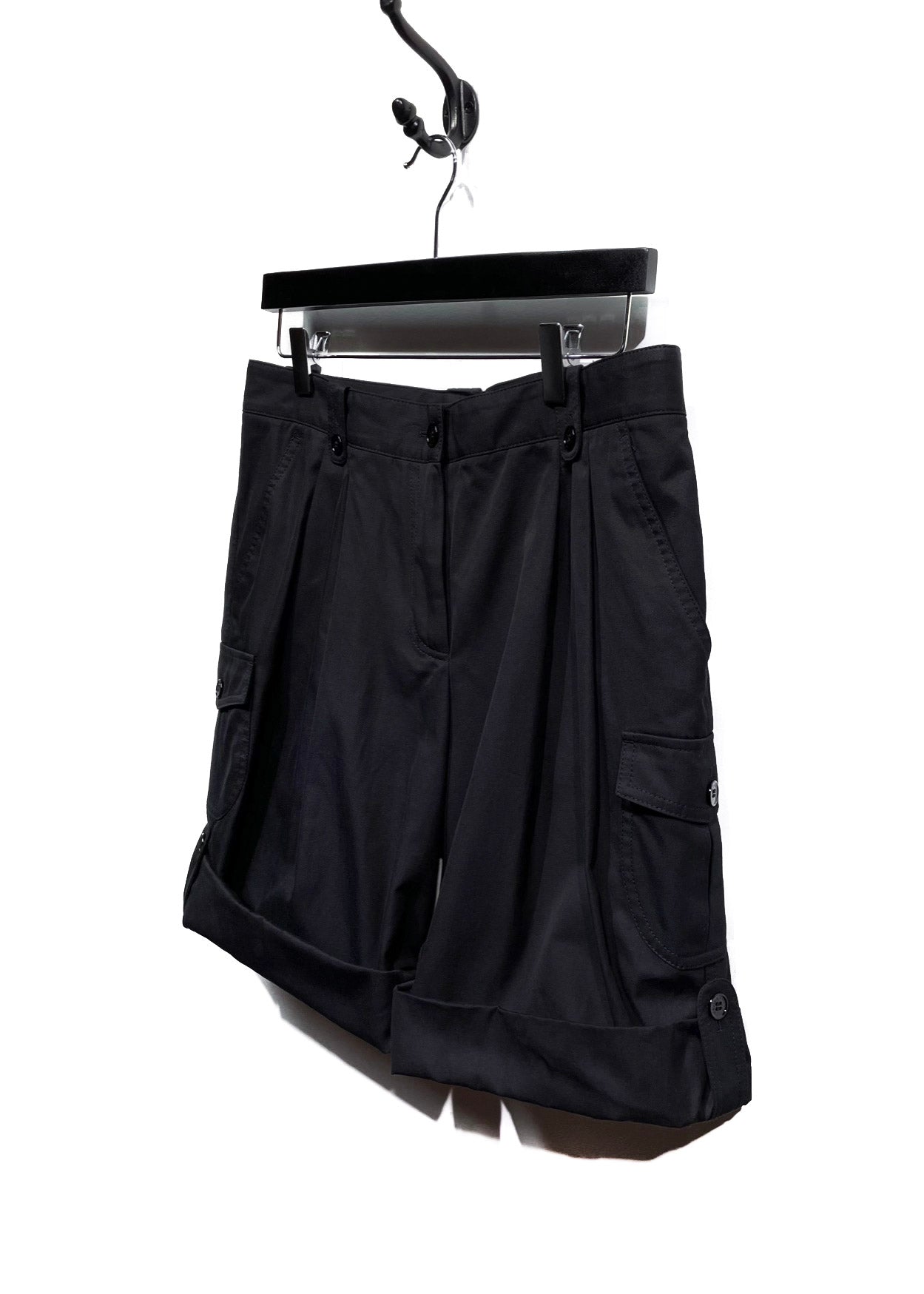 Dolce & Gabbana Black Cargo Strapped Shorts – Boutique LUC.S