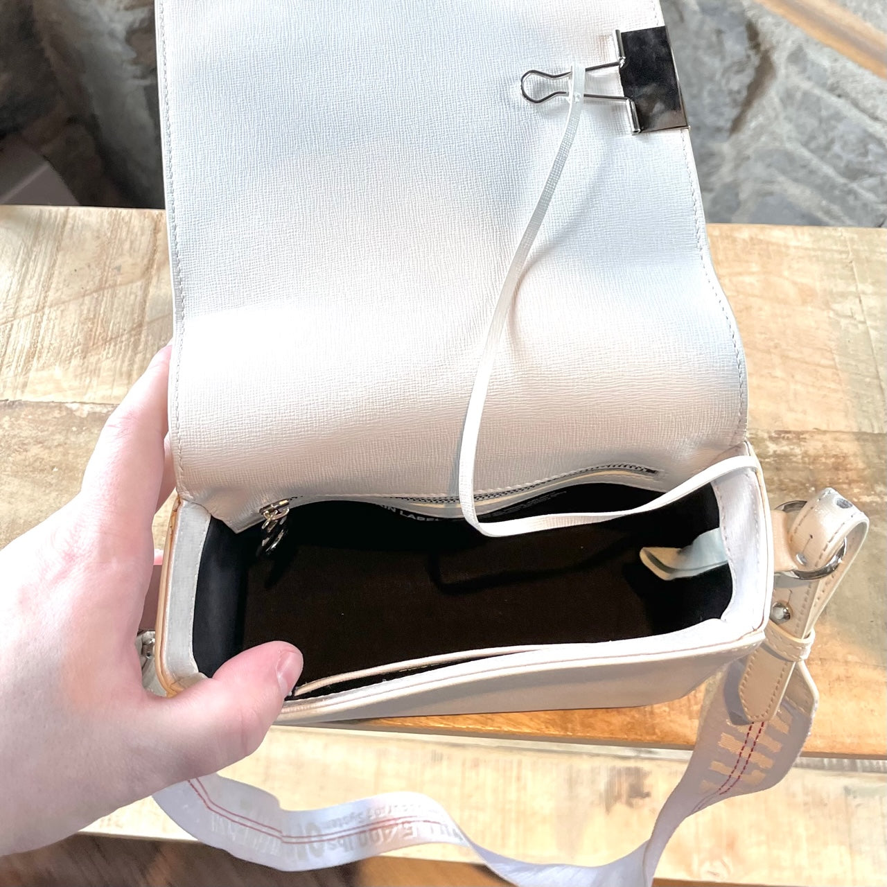 OFF-WHITE Binder 18 Shoulder Bag SS22 Diag Embossed White Black in Leather  with Silver-tone - US