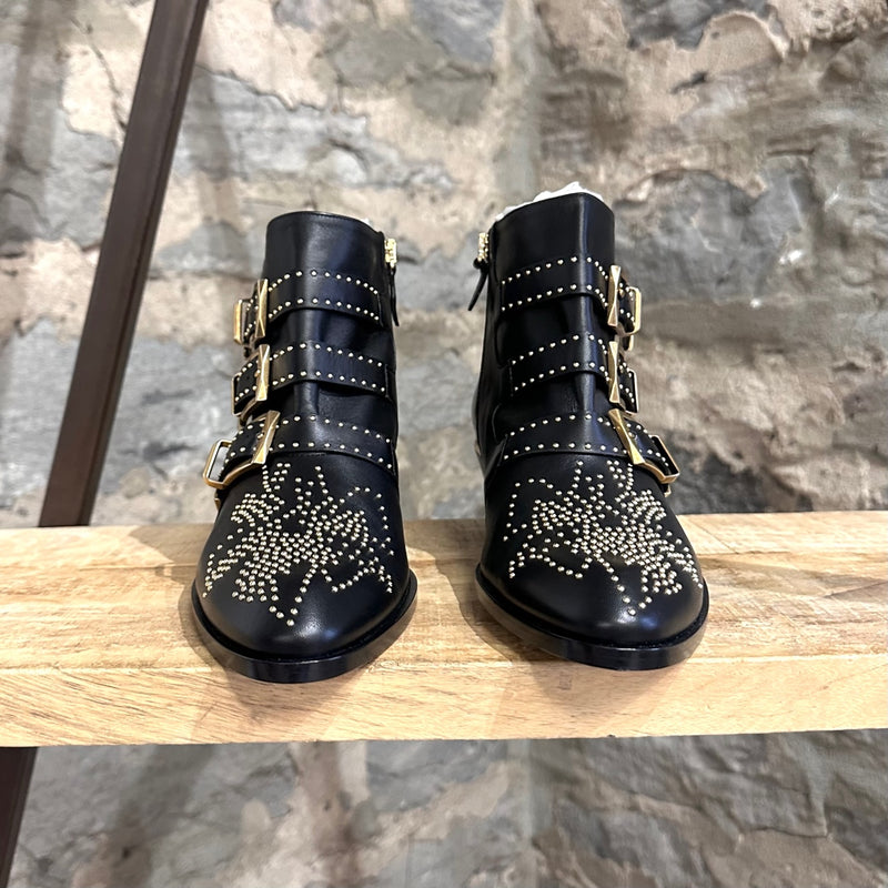 Chloé Black Leather Susanna Studded Buckled Boots