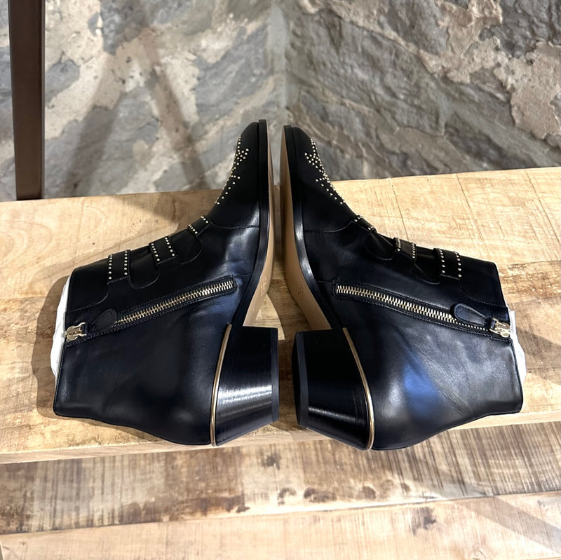 Chloé Black Leather Susanna Studded Buckled Boots