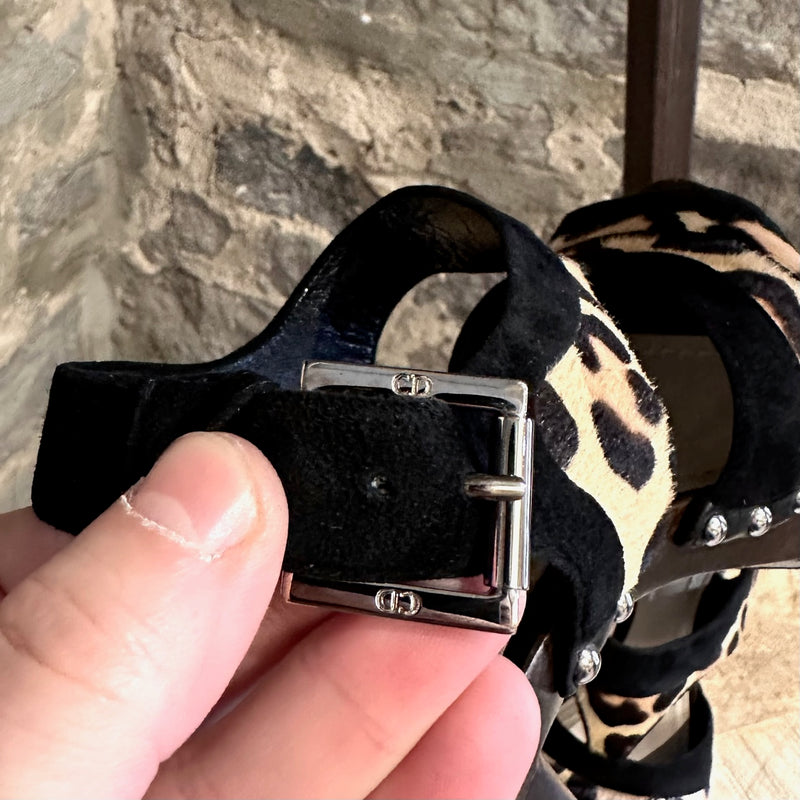 Sandales Christian Dior à talon sabot imprimé léopard