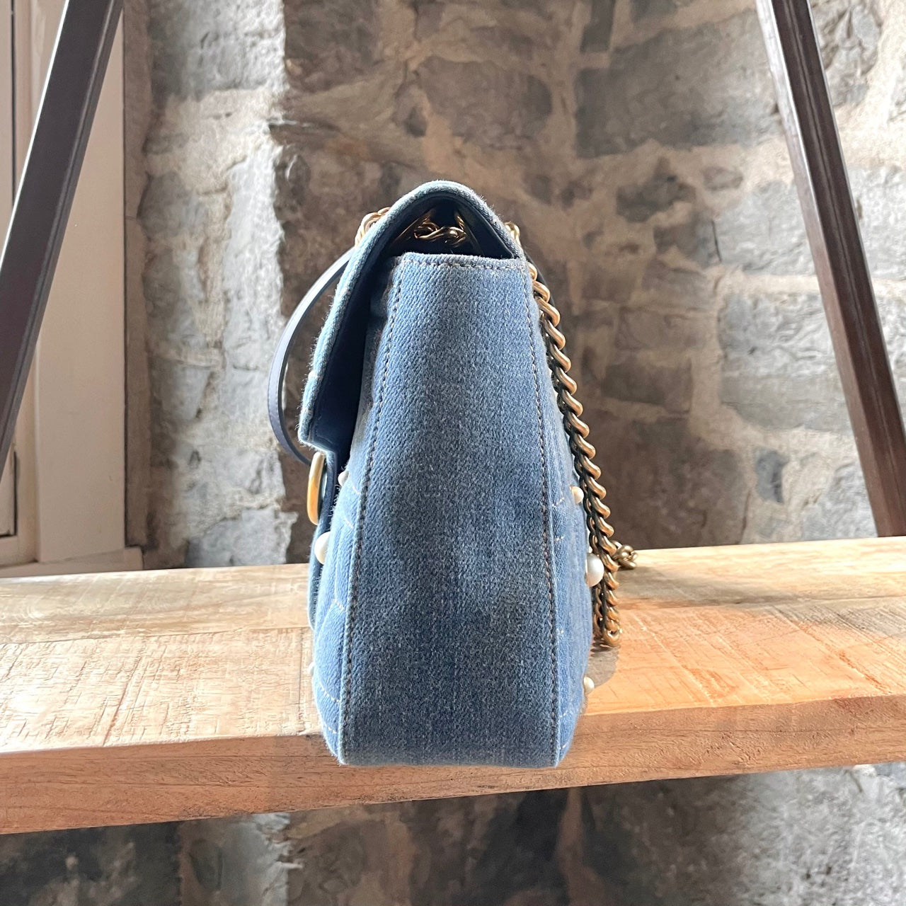 Sac à épaule moyen en denim bleu Gucci Marmont et imitation perles –  Boutique LUC.S