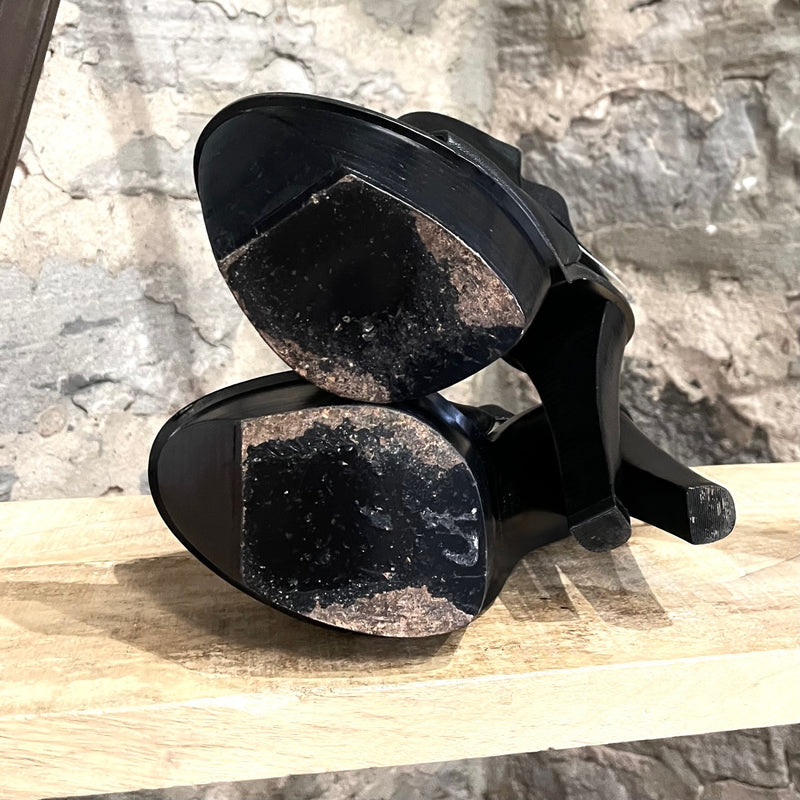 Sandales à plateforme avec anneau noir Alexander Wang