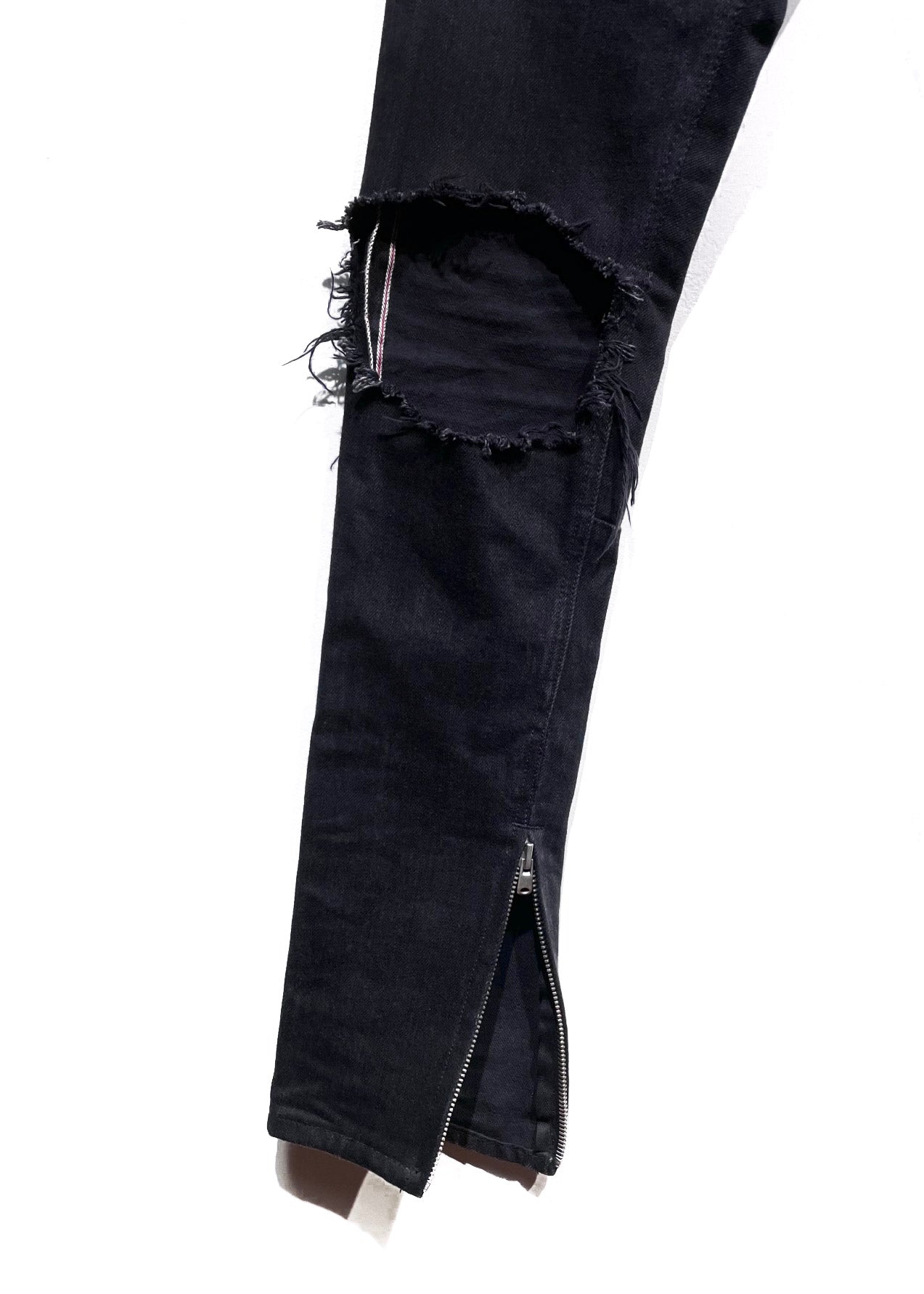 FEAR OF GOD Fourth Collection パンツ Fear Of God Fourth Collection Black Distressed Jeans – Boutique LUC.S