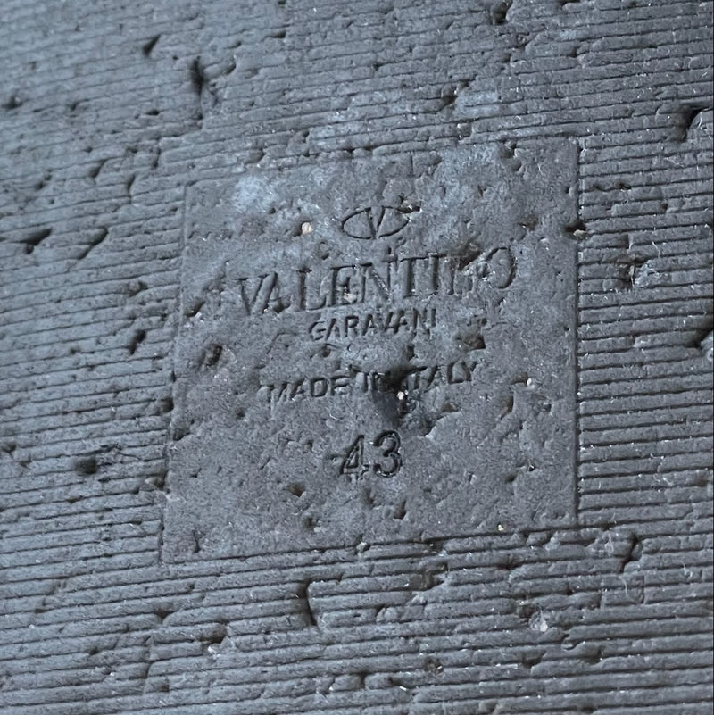 Sandales à brides croisées noires Valentino VLTN