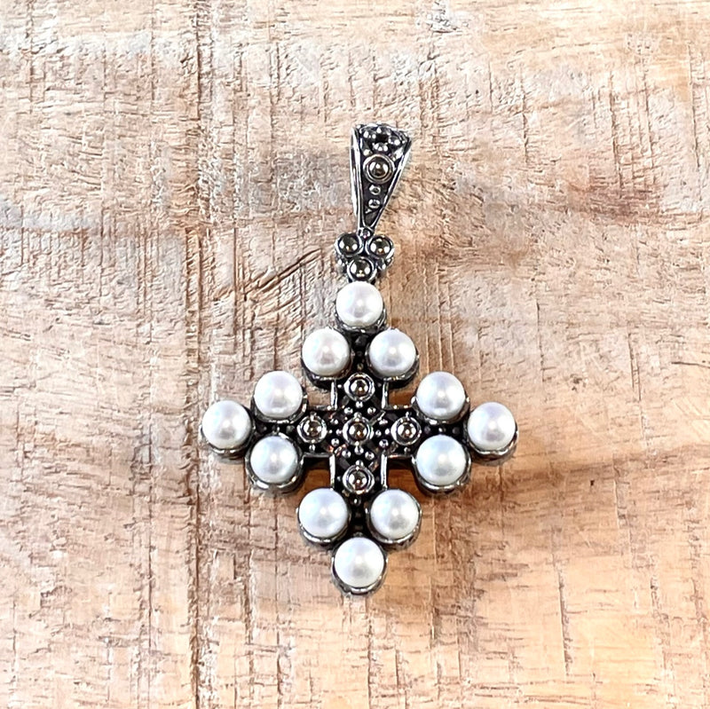 Pendentif croix perle en argent John Hardy Jaisalmer