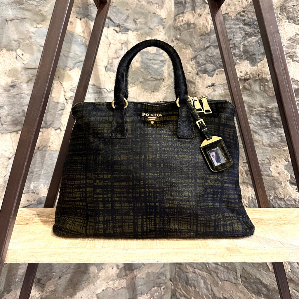 Céline Blue Leather Large Trio Crossbody Bag – Boutique LUC.S