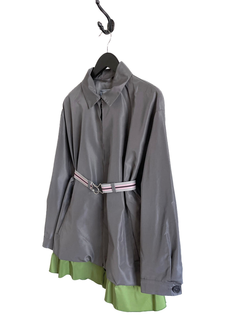 Manteau gris vert Prada 2016 avec accent de ceinture