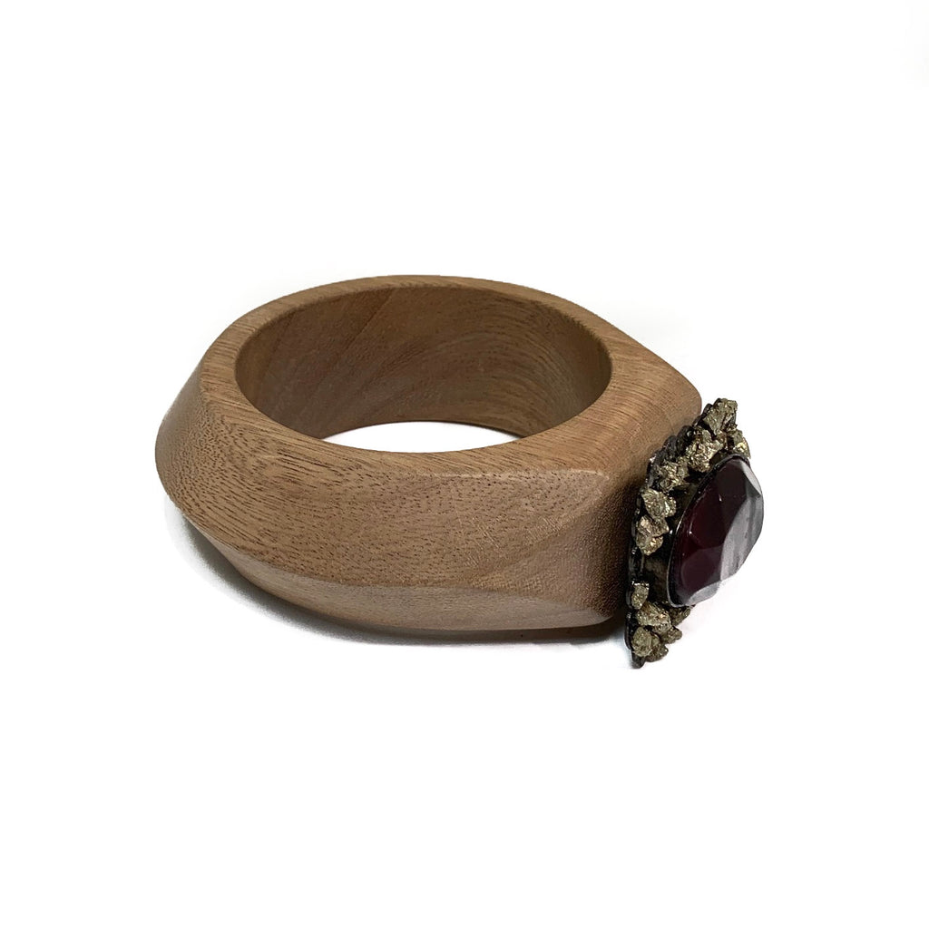 Bracelet en bois ornée de pierres bordeaux Marni