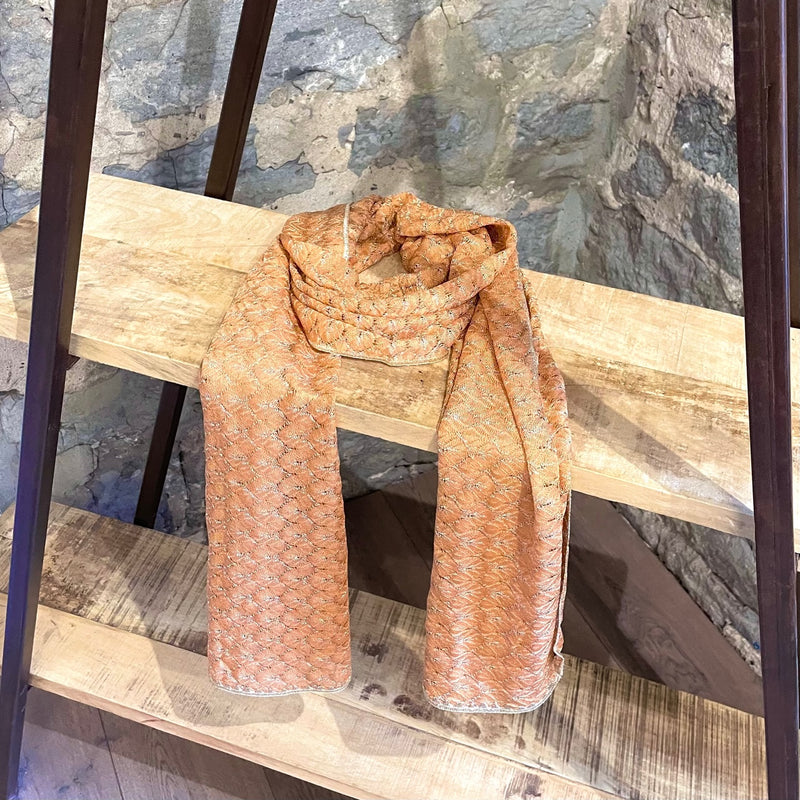 Écharpe Missoni orange avec fil métallique doré