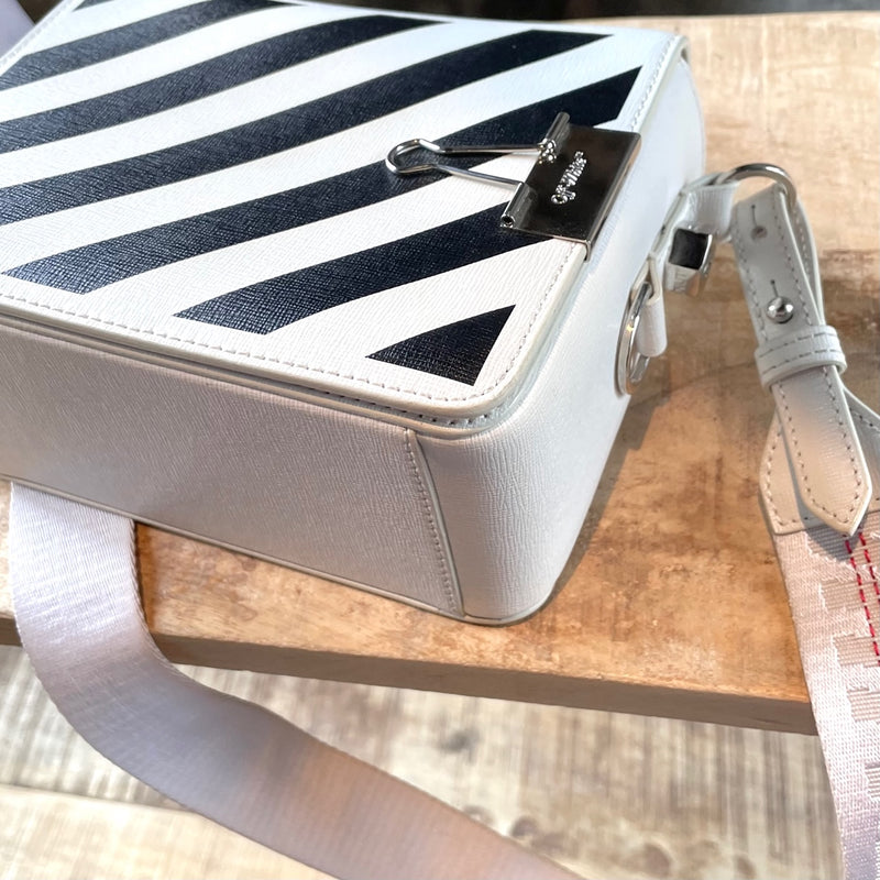 Off-White Virgil Abloh White Diagonals Binder Clip Shoulder Bag – Boutique LUC.S